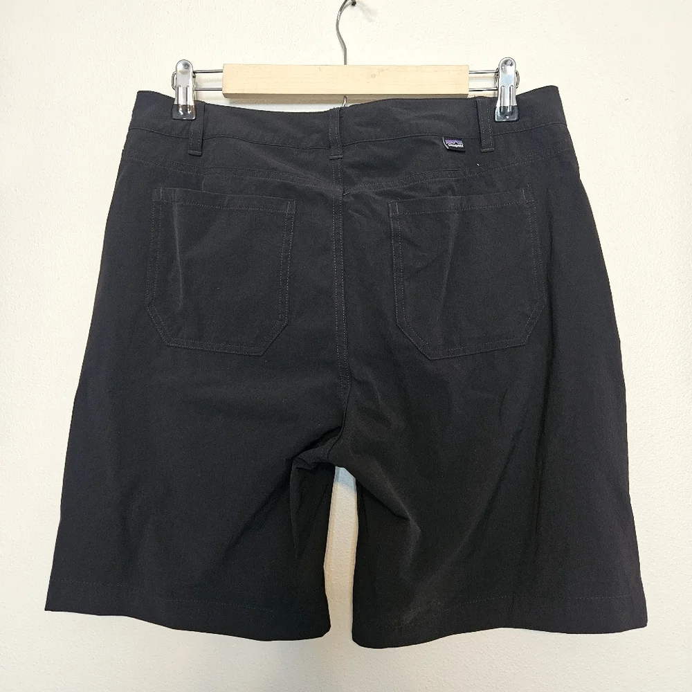 Patagonia Women's Black Bermuda Shorts Size 12 - Picture 5 of 9